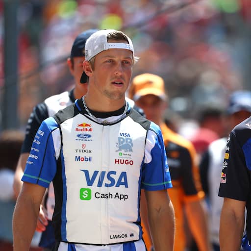 Illustratie bij: Hadjar mist ook GP Italië door blessure, Lawson opnieuw teamgenoot Verstappen