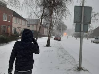 Nederland bedekt onder een laag sneeuw