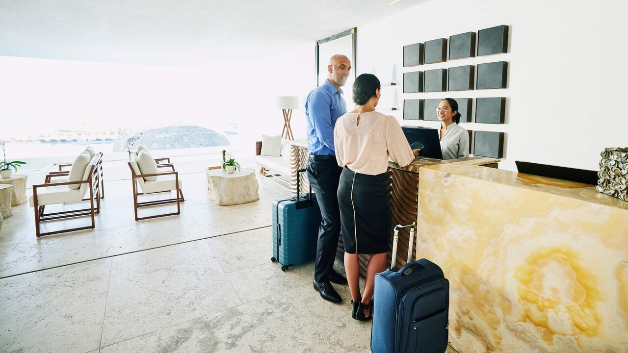 Moet je bij het inchecken in een hotel je ID laten zien? NUjij NU.nl