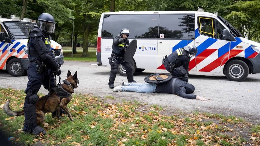 Rust teruggekeerd in centrum Den Haag na geweld van extreemrechtse betogers