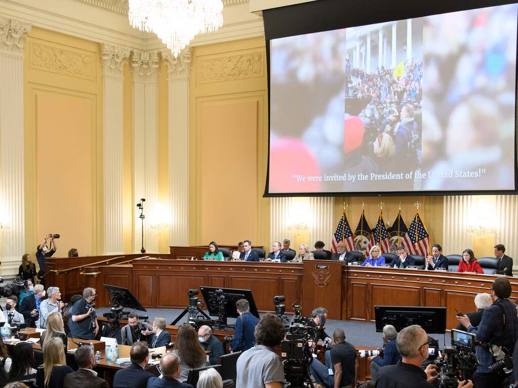 Commissievoorzitter: 'Bestorming Capitool was couppoging van Trump'