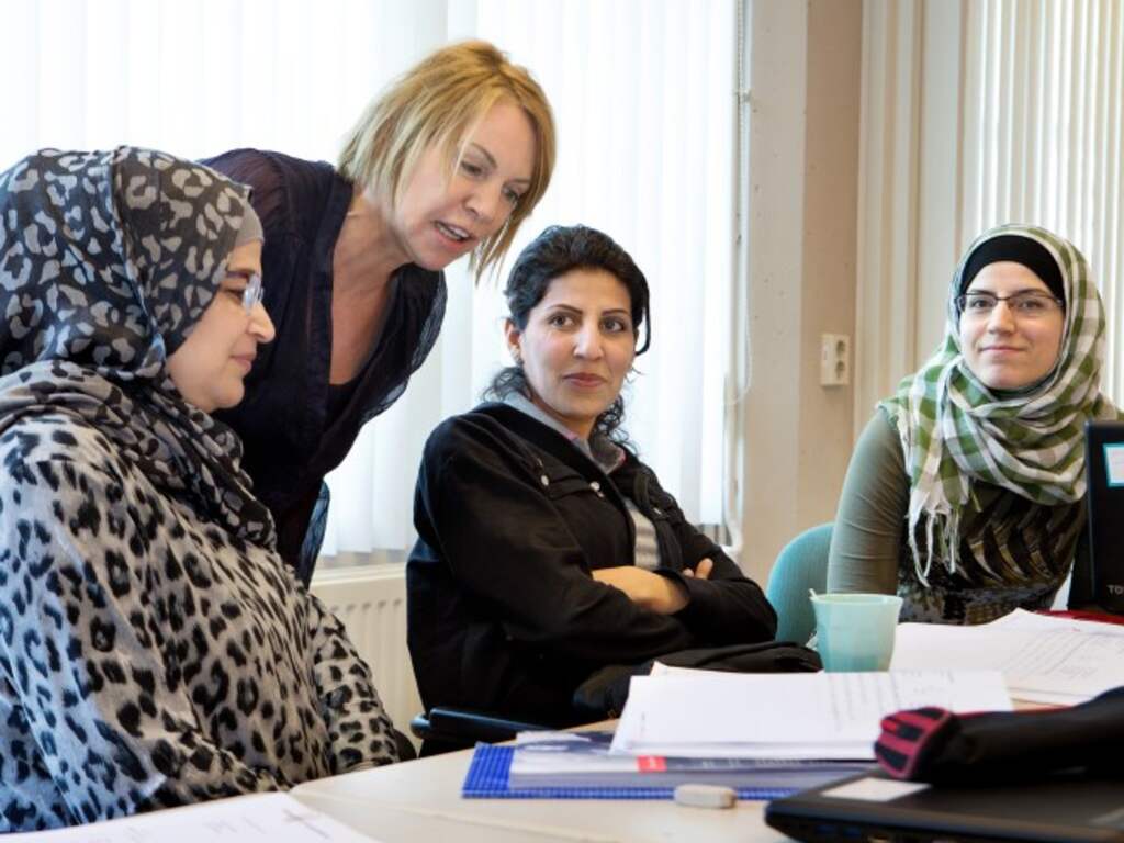 Vluchtelingen kunnen ondanks beleid nog altijd lastig aan werk komen