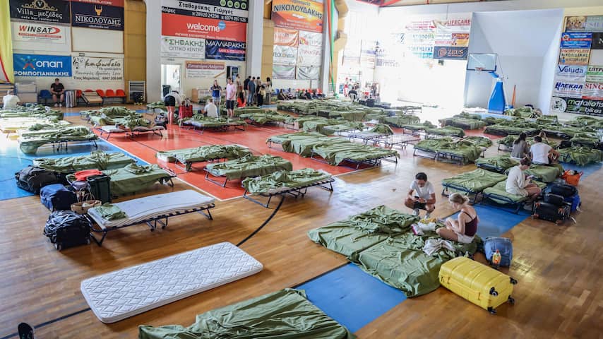 8.000 evacuaties op Kreta vanwege bosbranden, noodtoestand in Spanje voorbij