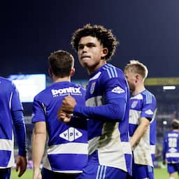 PEC Zwolle verslaat Heerenveen en vindt aansluiting met middenmoot Eredivisie