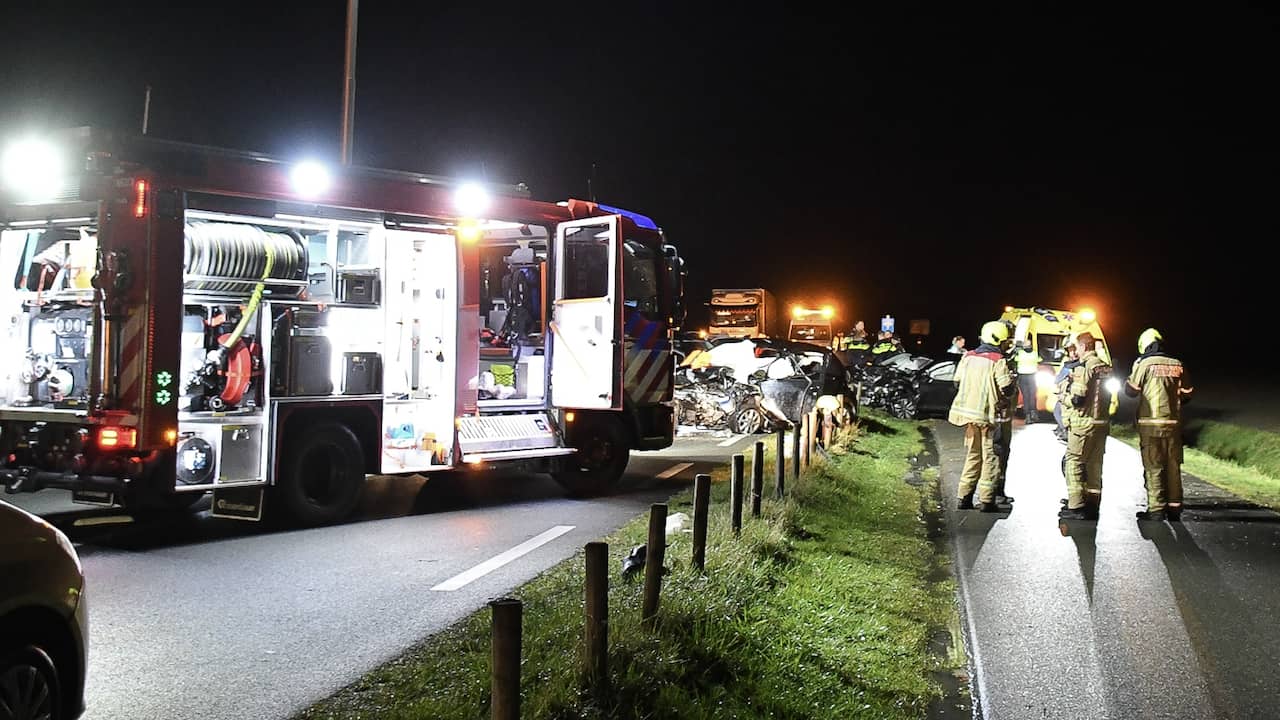 Vrouw (19) omgekomen bij ernstig ongeval in Zeeland, drie anderen gewond