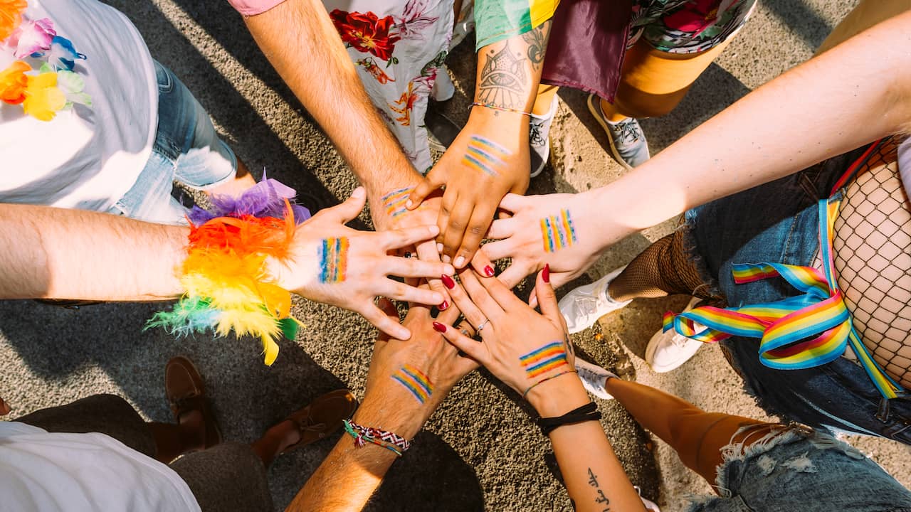 Wat betekent woke? | Stelling en Praat Mee | NU.nl