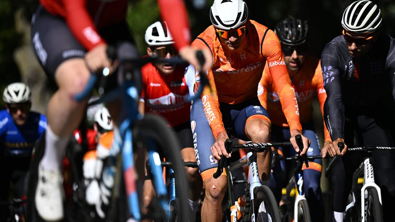 Foto bij Live WK wielrennen | Van der Poel jaagt op zwaar parcours in Canada op tweede wereldtitel