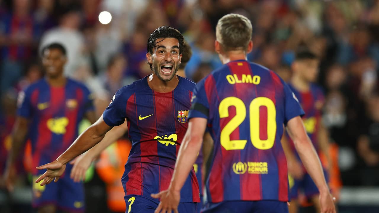 Dani Olmo legt de bal met de hak klaar voor Torres, die scoort | NU.nl