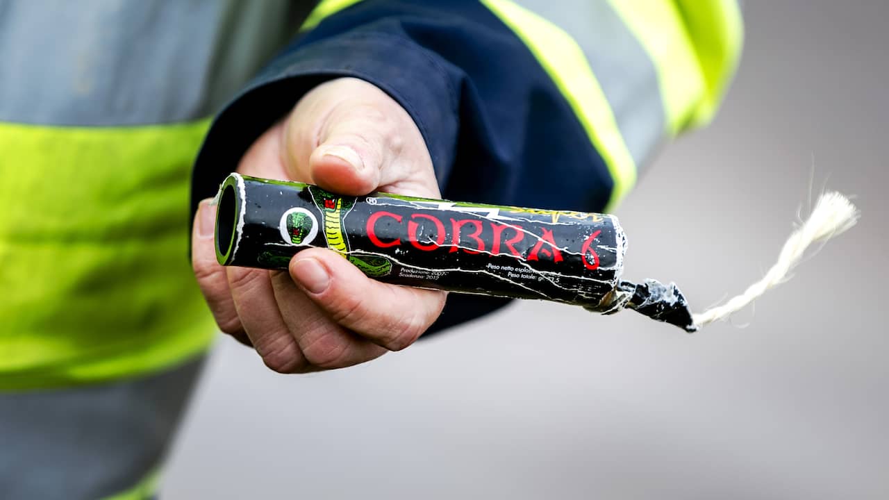 Zoals in Maarheeze moet het niet: zo kom je wél veilig van vuurwerk af