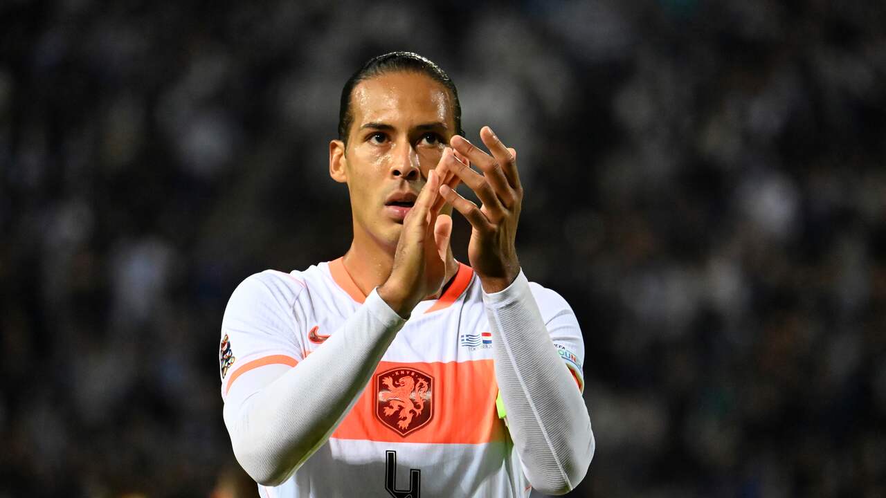 Foto bij Live Nations League | Dumfries baalt van afgekeurde goal: 'Was geldig doelpunt'