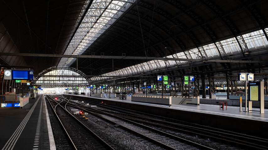 Foto bij Ov-staking zorgt nauwelijks voor drukke spits: 'Dagelijkse files tien minuten langer'