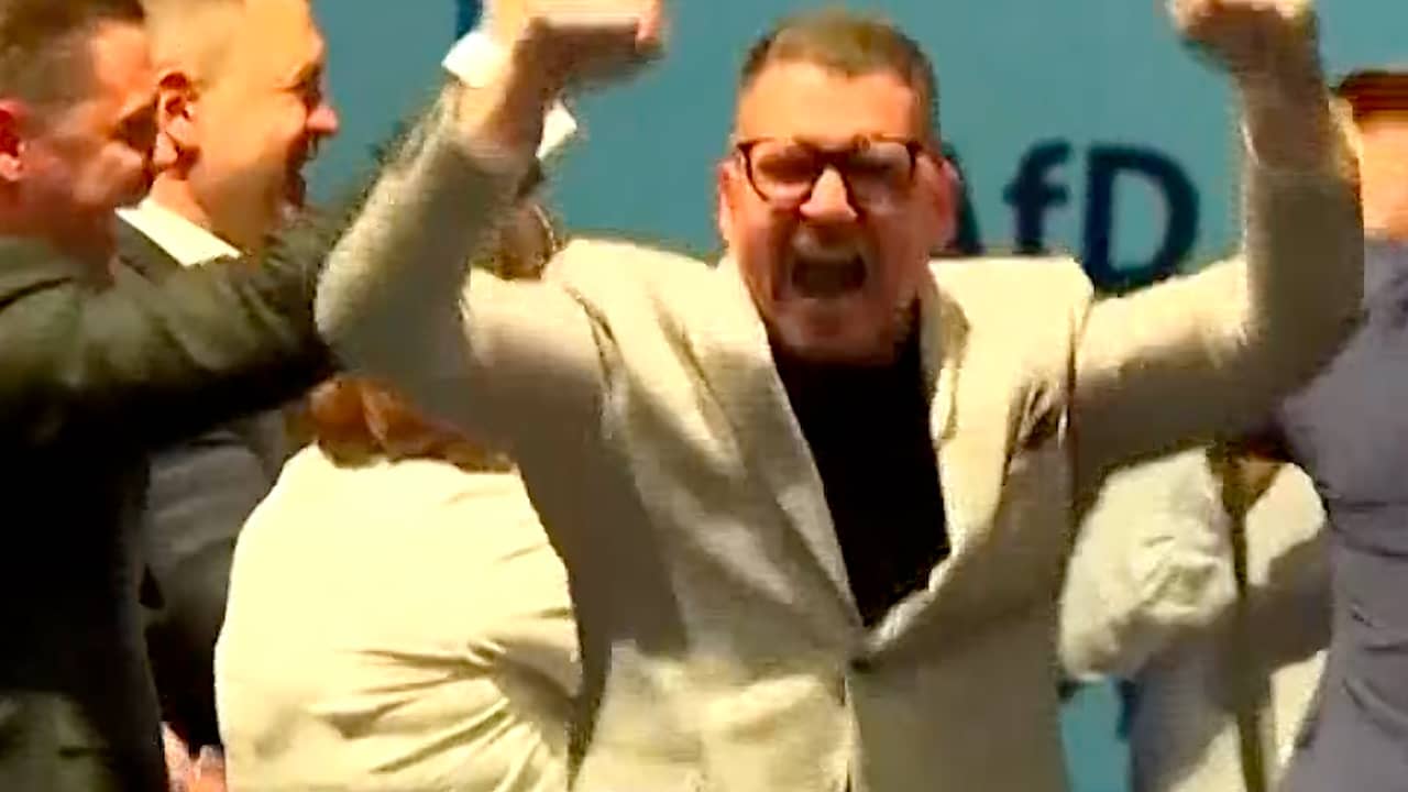 AfD'ers springen gat in de lucht na monsterzege bij deelstaatverkiezing