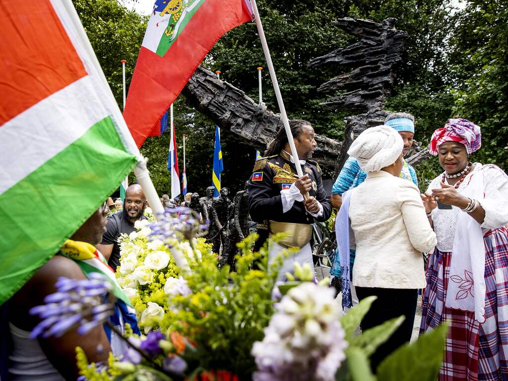 Den Haag overlegt voorafgaand aan excuses voor slavernij met Suriname