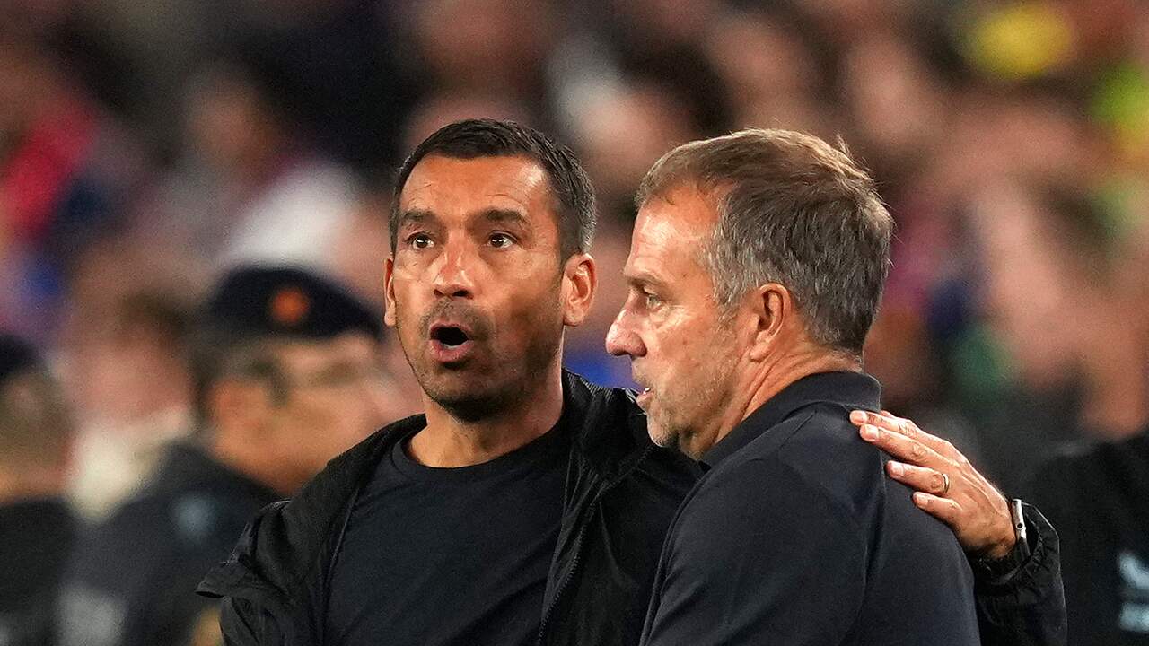 Foto bij Van Bronckhorst én Flick genieten van lef Feyenoord: 'Ze horen thuis in CL'