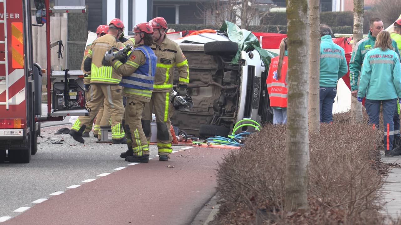 Video | Politie onderzoekt plek van dodelijk ongeluk in Groenlo
