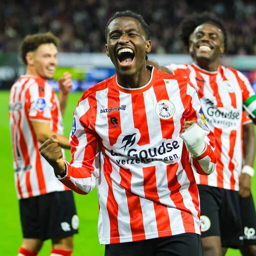 Illustratie bij: Sparta en PEC in evenwicht na bijzondere goal PSV-huurling Babadi