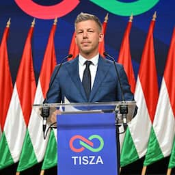 Magyar belooft regime change in Hongarije: 'Fidesz valt helemaal uit elkaar'