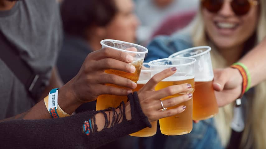 gezondheidsraad-elk-glas-alcohol-is-riskant-geen-bewijs-voor-gunstig-effect.jpg
