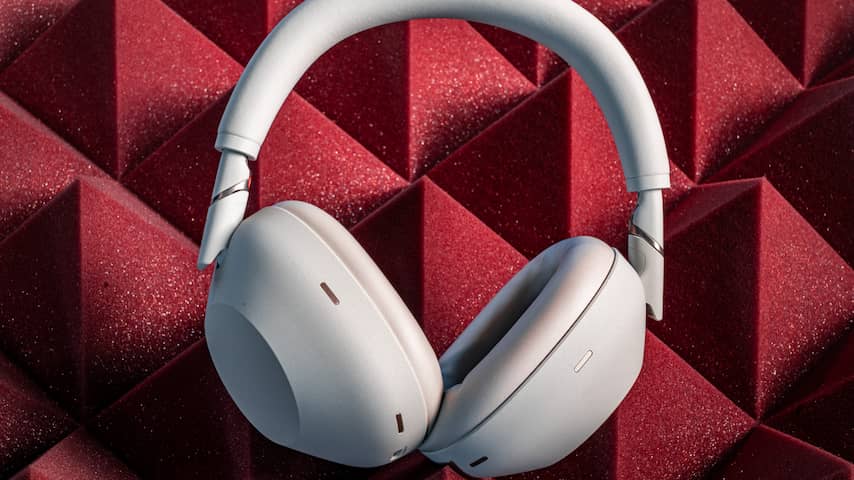 Review: Sony WH-1000XM6 is iets beter, maar veel duurder