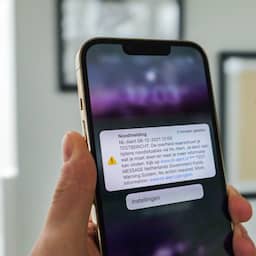 Schrik niet: om 12.00 uur gaat niet alleen het luchtalarm af, maar ook je telefoon
