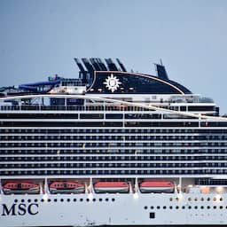 Gestrand cruiseschip met 8.500 opvarenden kan na uren verder naar Sicilië