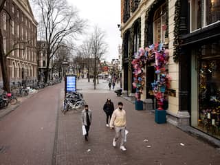 Omikronvariant dominant in Nederland, deels door grote aantallen in Amsterdam