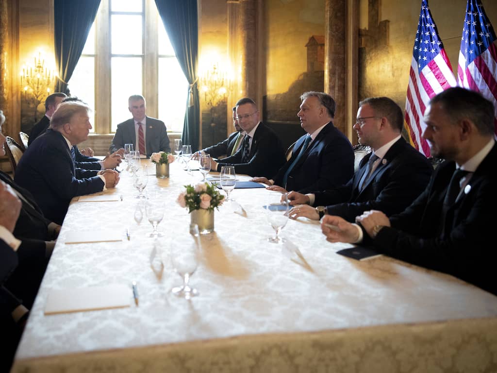 Bezoek Orbán aan VS zet campagnestrijd tussen Trump en Biden op scherp