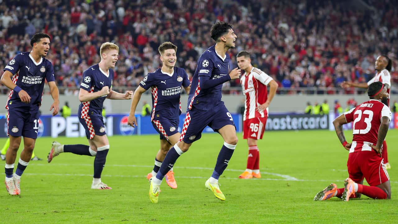 Video | Samenvatting: Pepi redt in blessuretijd punt voor PSV in Piraeus