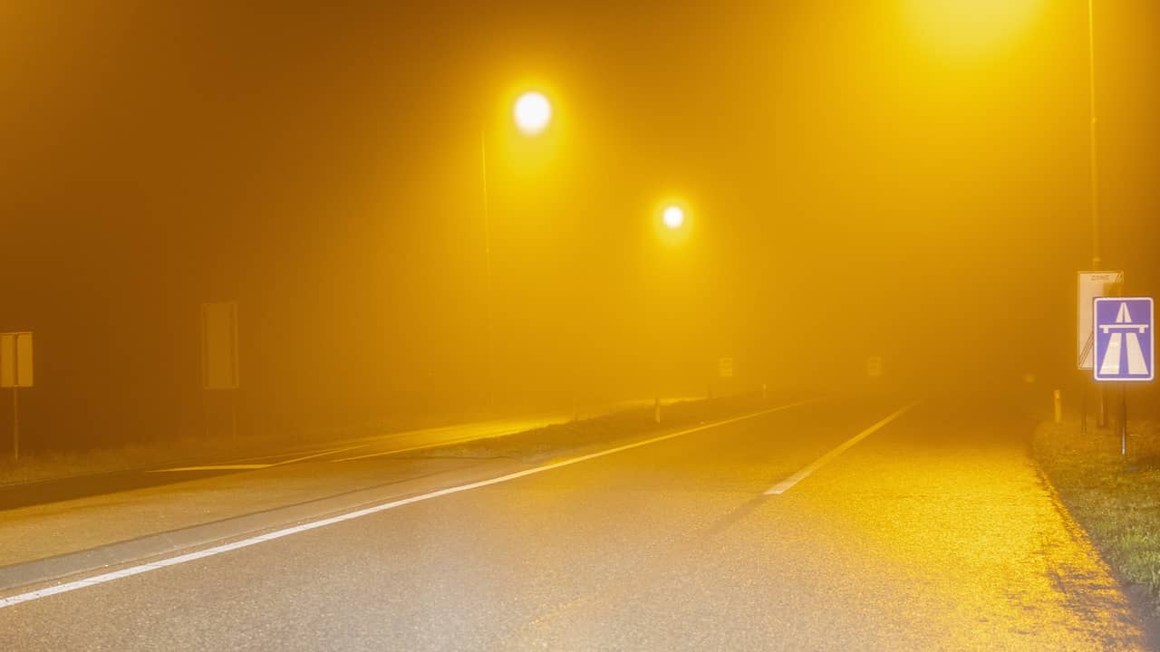 Vrouw (22) omgekomen bij aanrijding tussen drie voertuigen in Makkinga