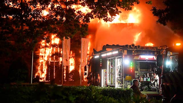 Grote brand verwoest zorginstelling in Beekbergen