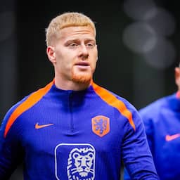Debutant Mexx Meerdink loopt blessure op tijdens training en mist duels Oranje
