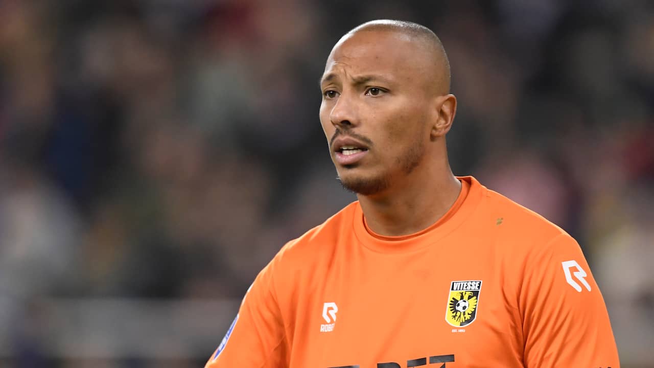 doelman-eloy-room-35-maakt-gebaar-naar-vitesse-en-ontbindt-contract