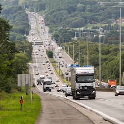 Chaos op Belgische snelweg: man dreigt voertuig met explosieven op te blazen