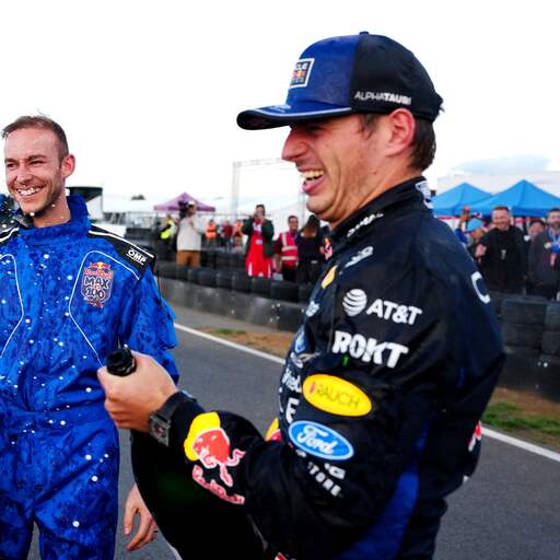 Illustratie bij: Verstappen genoot van ludieke kartrace: 'Maar bij de start maakte ik me zorgen'