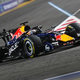 Verstappen trekt topvorm door met zijn eerste zege ooit in GP Singapore