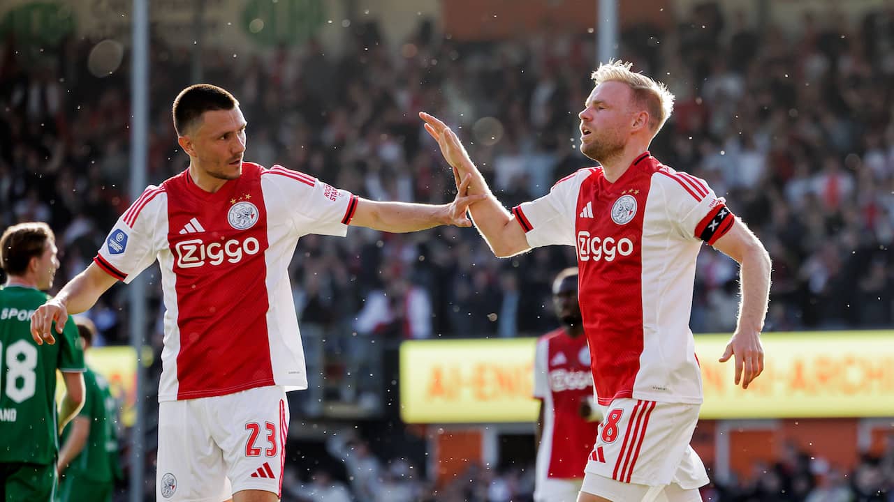 Live play-offs | Ajax via 'Mister 1-0' Klaassen op voorsprong tegen Groningen