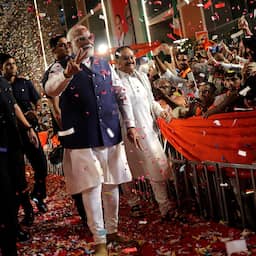 Premier Modi claimt winst na verkiezingen India, maar minder zetels dan gedacht