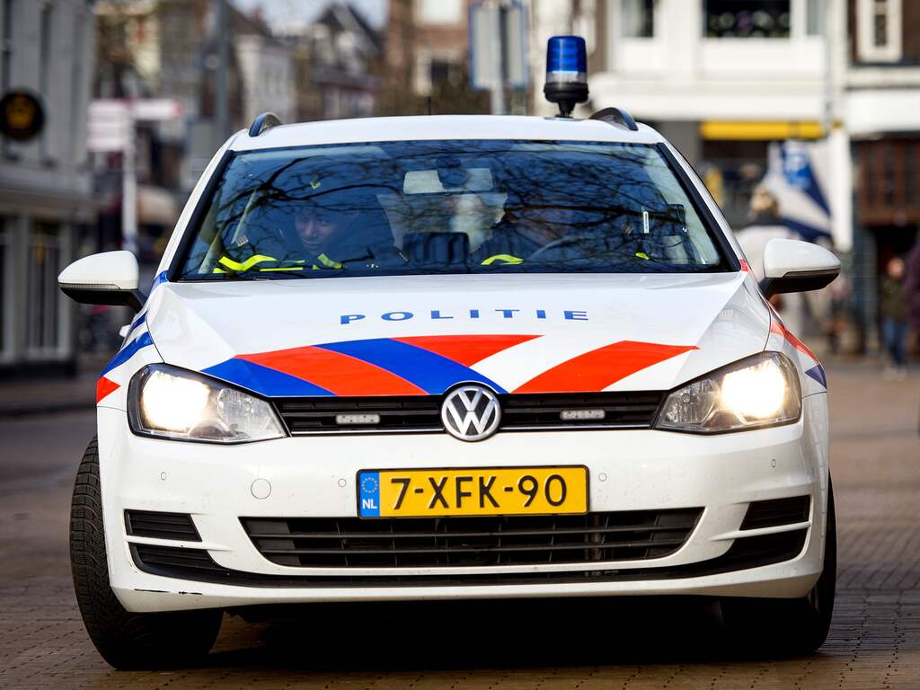 Politie ontdekt gezochte Tilburger in kofferbak bij snelheidscontrole