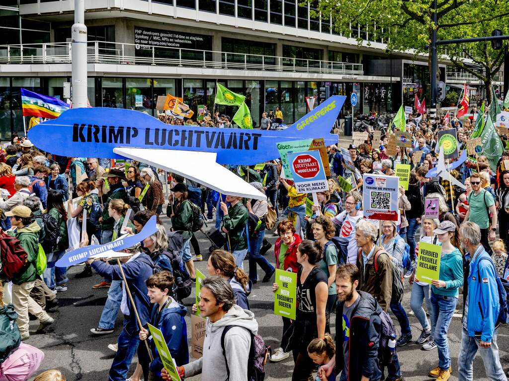 Rustig verlopen klimaatmars in Rotterdam minder goed bezocht dan verwacht