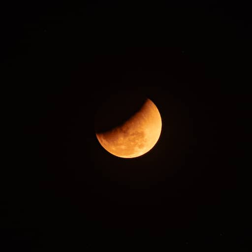 Komende nacht gedeeltelijke maansverduistering, speciale bril dit keer niet nodig