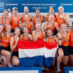 Nederlandse mannen- én vrouwenacht roeien voor het eerst naar wereldtitel