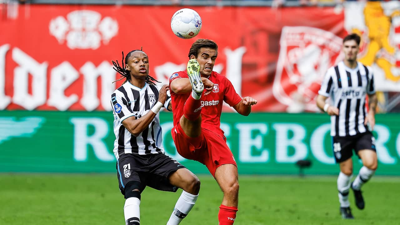 Live Eredivisie | Twente mist kansen in Enschede, Pröpper met hoofdwond van veld
