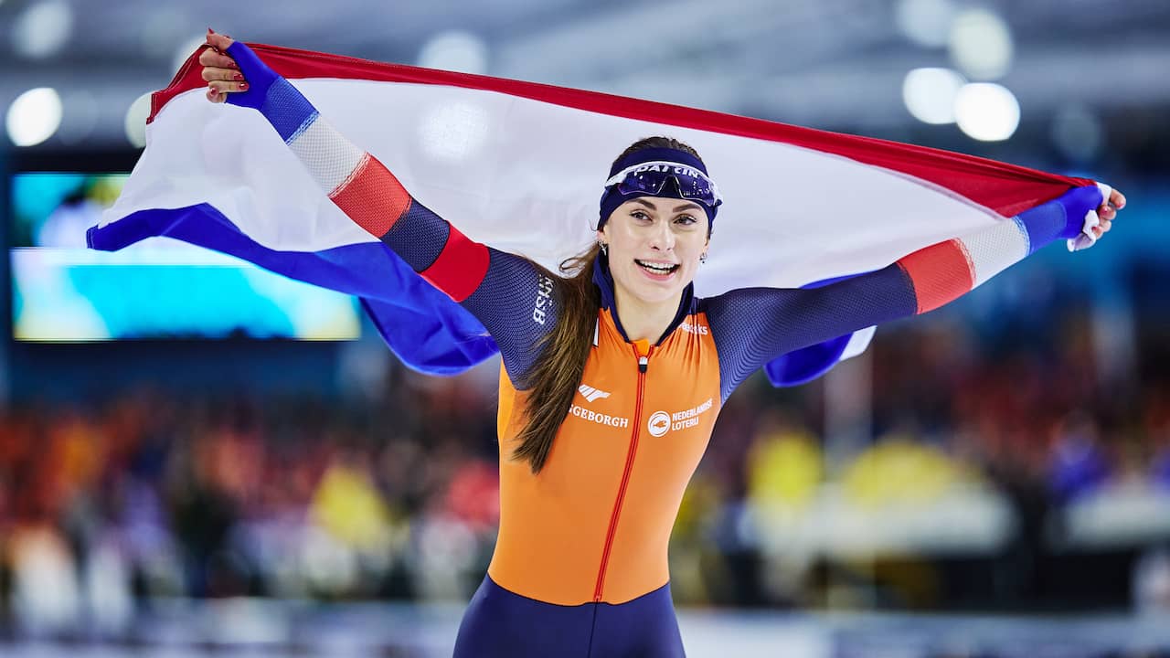 Femke Kok schaatst als eerste Nederlandse ooit naar wereldtitel op 500