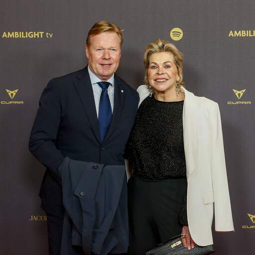 Illustratie bij: KNVB, Barça en Oranjespelers staan stil bij dood Bartina Koeman: 'Rust in vrede'
