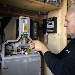 Honderden meldingen bij ACM over malafide verkopers van thuisbatterijen