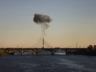 Burgemeester Kyiv slaat alarm over 'dramatische situatie' na aanvallen op brug