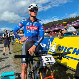 Van der Poel eindigt week voor WK als tiende bij rentree op mountainbike