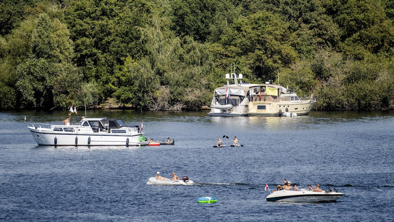 Twee mensen overleden na incidenten in recreatieplassen Limburg en Overijssel