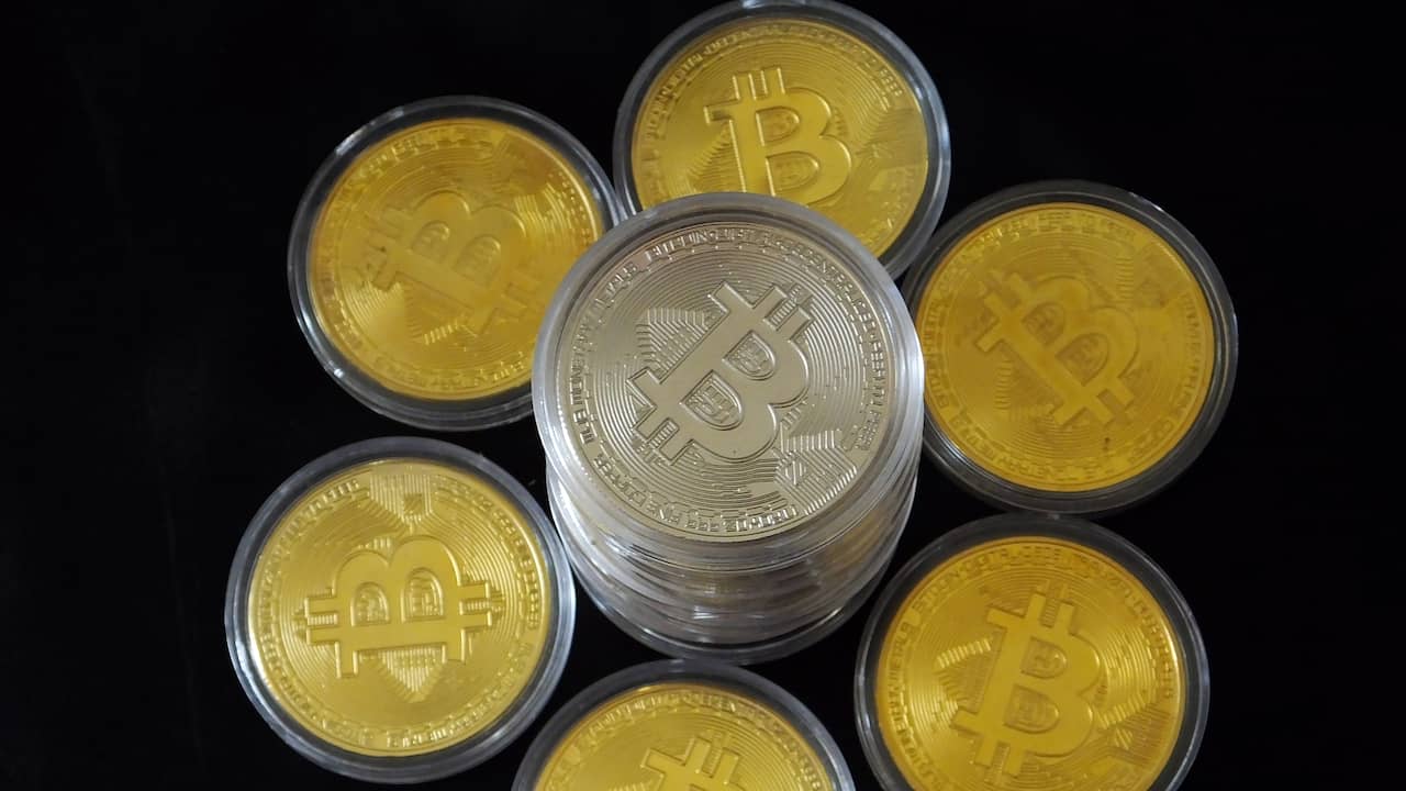 Bitcoin duikt onder de 20.000 dollar, eerste keer sinds eind 2020 |  Economie | NU.nl