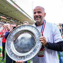 PSV-coach Bosz bleef ondanks kritiek geloven in spelopvatting: 'Nu lach ik ze uit'